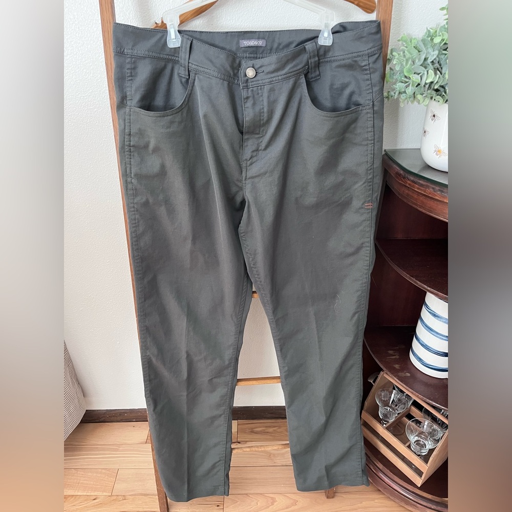 Toad&Co Charcoal Buttoned Pants